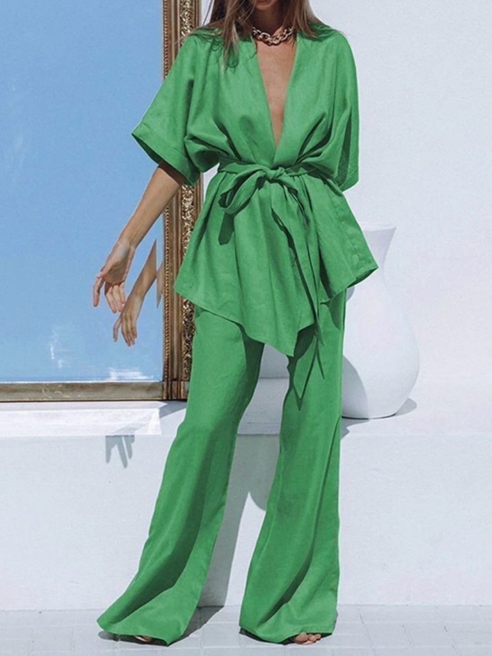 Commense Emerald Green Wide-Leg pants with V-Neck with Tie Waist Jacket. - Picture 2 of 8
